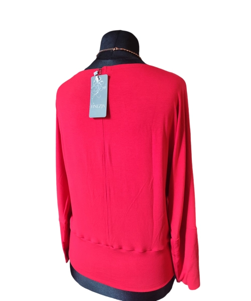 Czerwona bluzka kimono z ozdobnym marszczeniem i ściągaczami